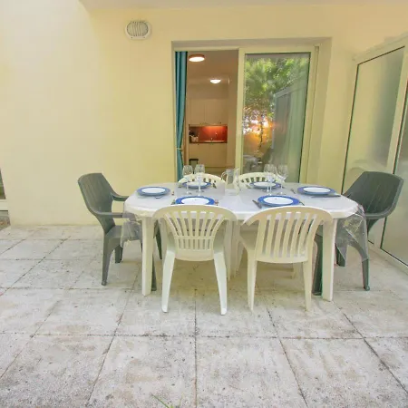 T2 - 40M2 2Pers 2 Enfants Piscine Et Plage *